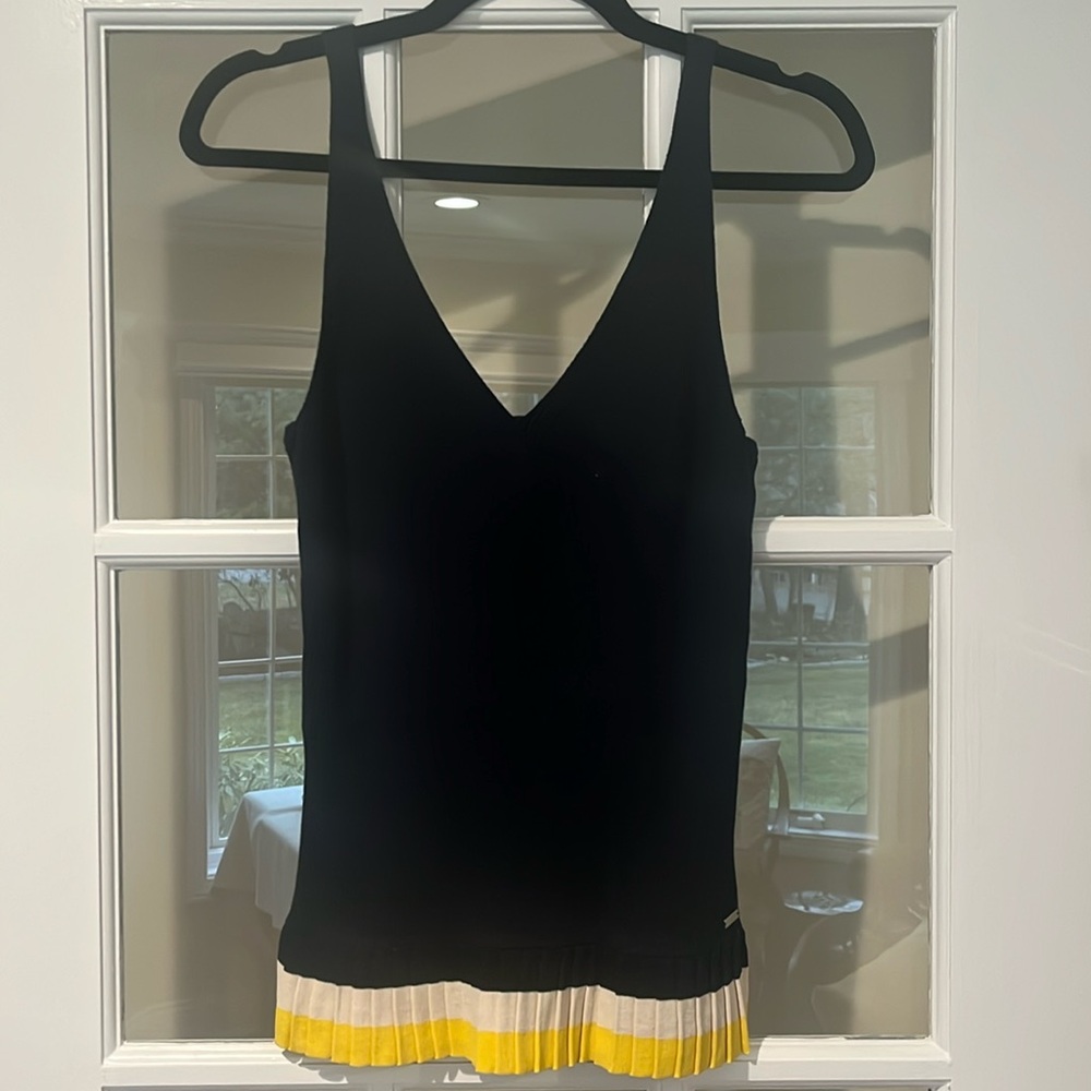 NWT Ribbed tank with ruffle